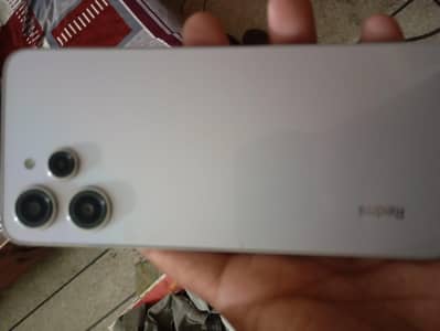 redmi 12 8/128 available