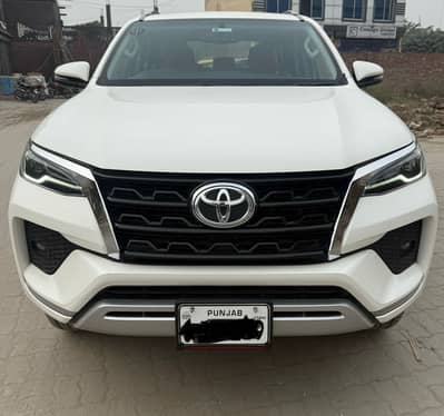 Toyota Fortuner 2.7 V