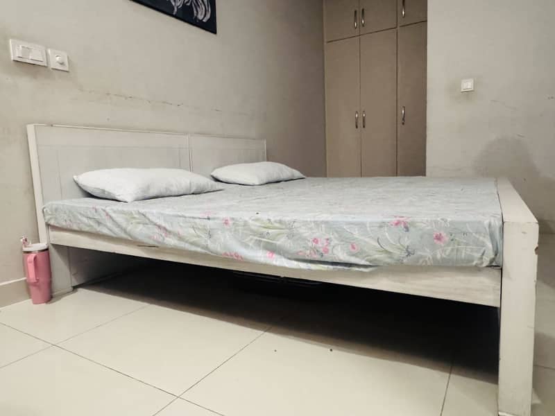 Single bed 1
