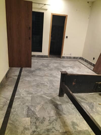 10 Marla upper portion available for rent in Lda avenue 1 lahore