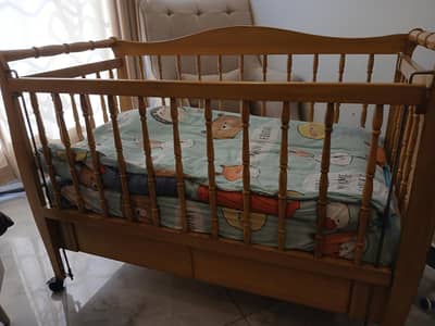 baby cot