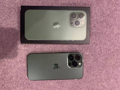 iPhone 13pro Factory Unlocked 10/10 Water Pack