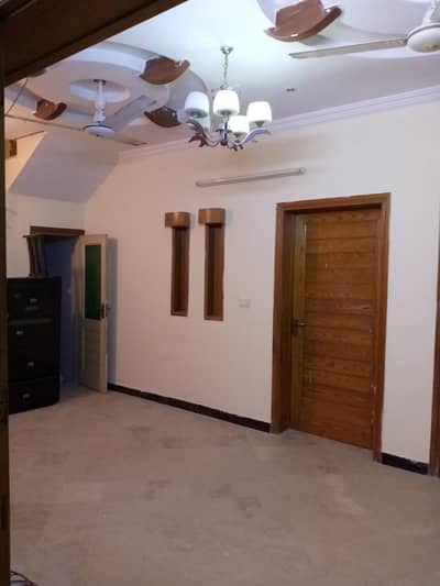 Cbr Housing Society Portion For Rent