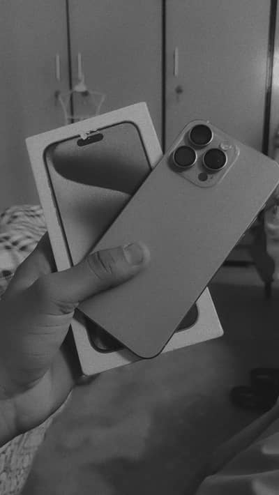 Iphone 15 pro max lla model