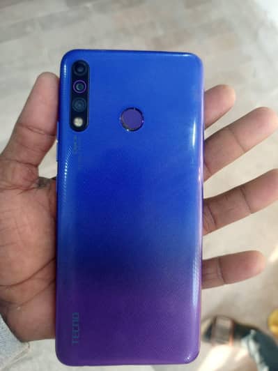 Tecno camon 12