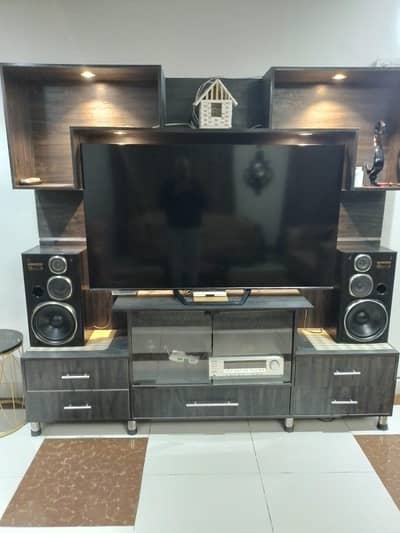 High Quality Media Wall