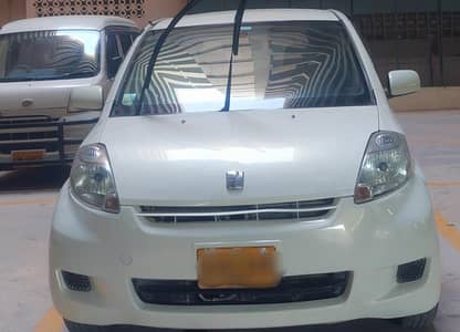 Toyota Passo Pearl white