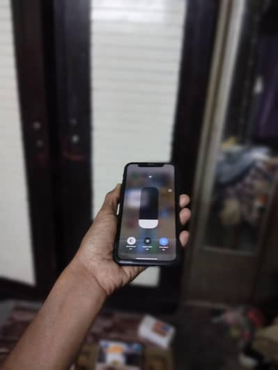 iPhone 11 water pack 10by10 condition