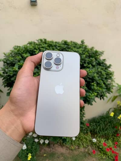 Iphone 15pro max 256gb, 88health, complet box10/10condition,