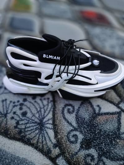 Balmain Unicorn Sneaker -Low-Top black and white