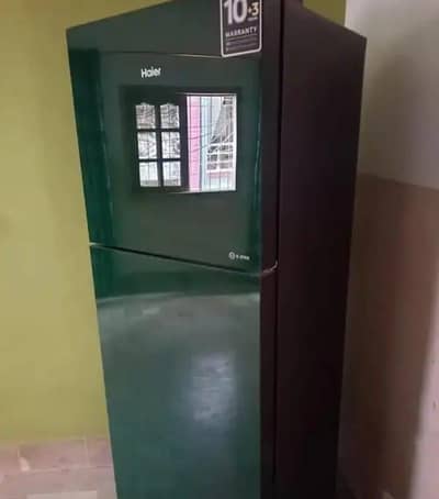 haier fridge like new 0-3-3-5 5- 4-8-4 -8-3-1