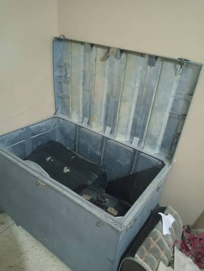 Truck for Storage (Good Condition)