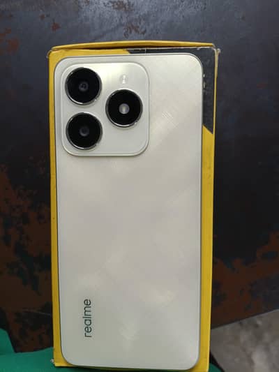 Realme c61 6 128 complete box