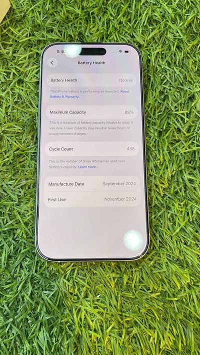 Apple iPhone 16 Pro white titanium
