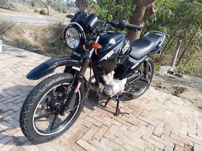 Yamaha ybr g 15/16 model  urgent sale
