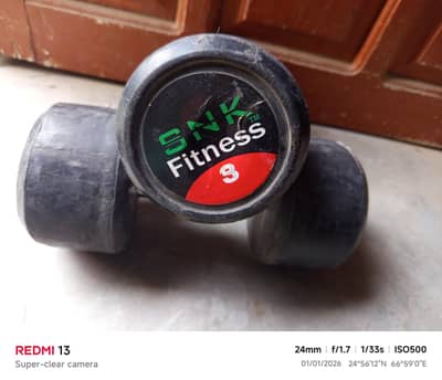a piar of 4+4 kg branded SNK fitness premium dumbbell slightly used fo