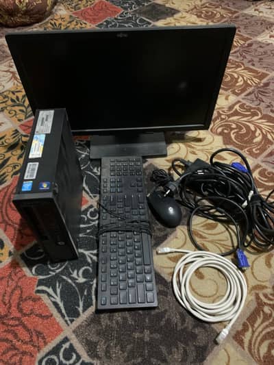 computer with all accessories  for sell