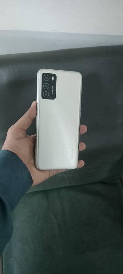 oppo A16 ram4+1  rom64