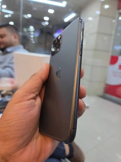 iphone 11 pro non PTA 256gb my wtsp/0341-68;86-453