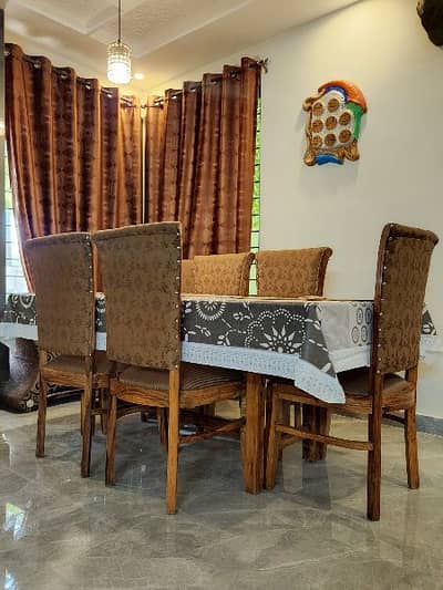 Premium Pinewood 6 Seater Dining Table for Sale
