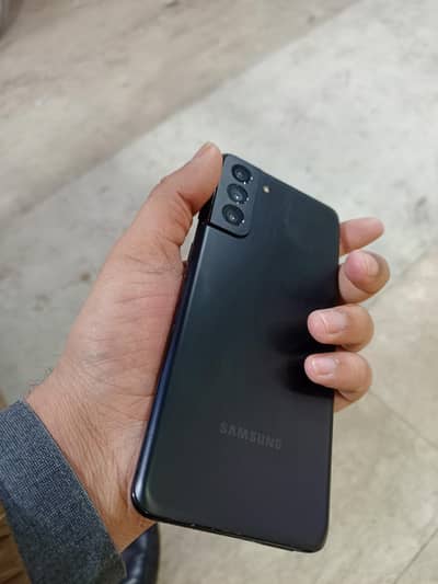 Samsung s21plus 5g best for camera and gaming