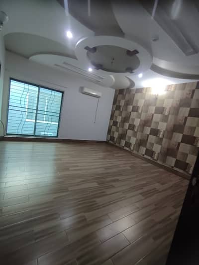 1 Kanal Beautiful House For Sale On Prime Location Paragon City