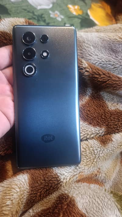 itel 25s ultra  edge three months used