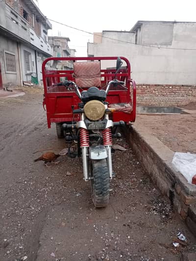 ##  **Lal Din 150 CC Loader Rickshaw – used but 10/9