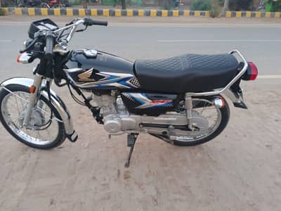 HONDA CG125 25 MODEL COPY LIGHT TO LIGHT GENUINE 8K DRIVEN 03267003587