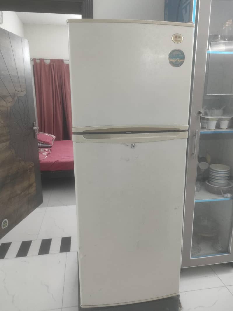 Dawlance refrigerator 0
