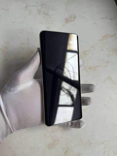 Xiaomi 13 ultra 12/256 few day's in Pakistan