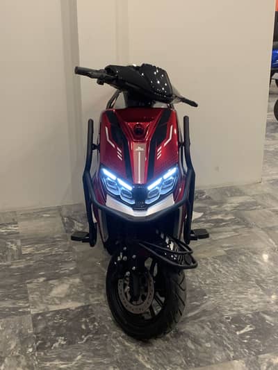 Lithum ev scooty roshni x