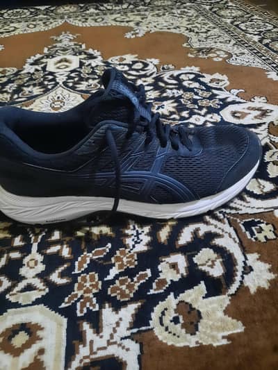 juger asics