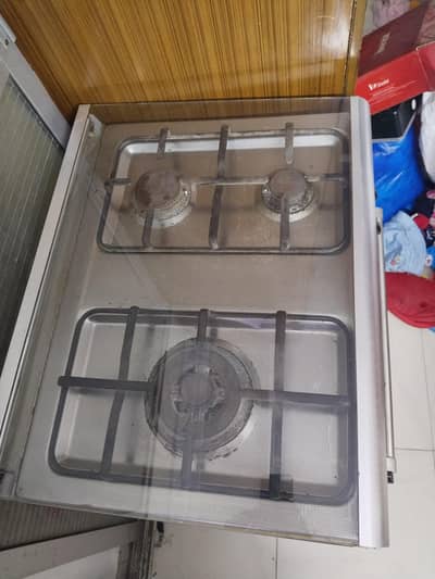 nasgas cooking range in just like new condition only 6 months used.