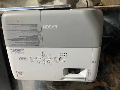 Epson EB 85