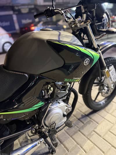 Yamaha YBR 125G 2025