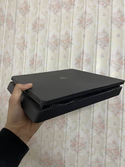 Play station 4 slim 1tb