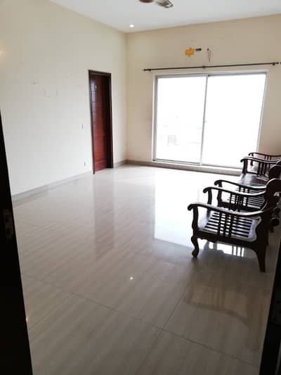 1 Kanal Separate Gate Upper Portion Is Available For Rent In Dha Phase 7
