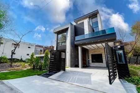 Like a Brand New 10 Marla Dream Palace House For Rent in DHA Phase 4