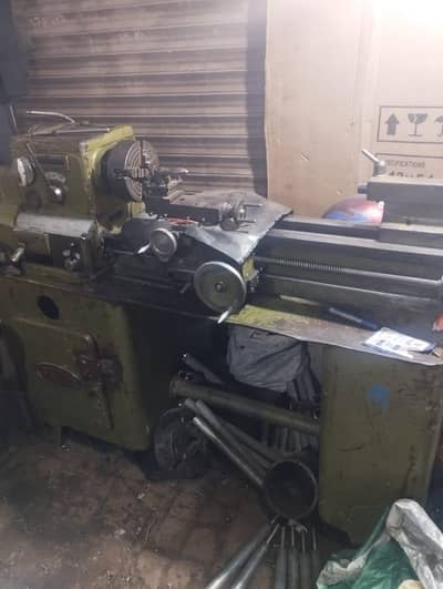 lathe machine 4ft Sath dak chak ha location lhr hotel Kay pas