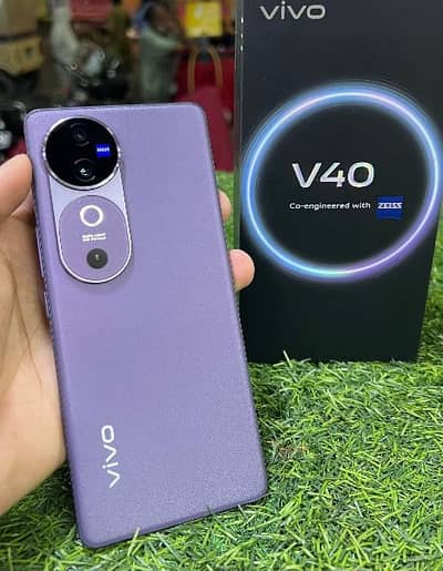 vivo v40 12 GB RAM 256 GB memory 0347/5937/721