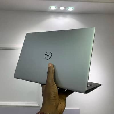 Dell XPS 9350 Core i5