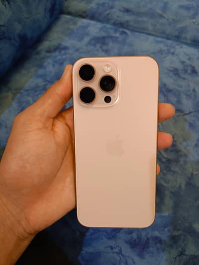 Iphone 16 pro max, 100℅ battery, 10/10 condition