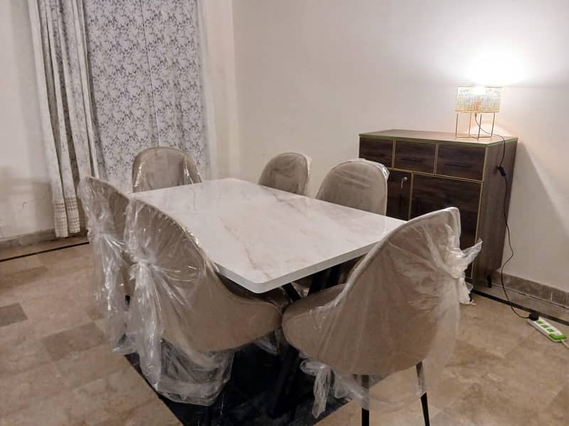 dining table and console 0