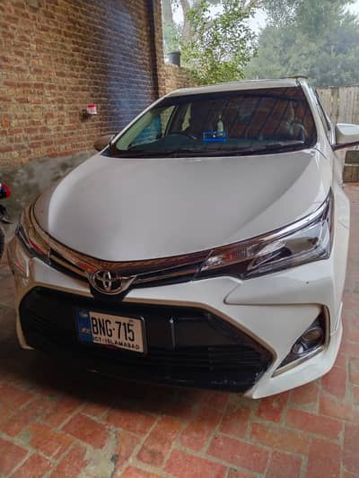Toyota Corolla Altis Grande CVT-i 1.8 2014