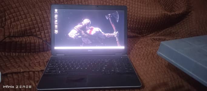 Dell latitude E 6540 - i7 4800MQ - Radeon HD 8790 2GB Dedicated GPU