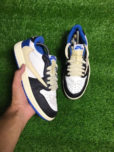 Jordan 1 Retro Low OG SP Fragment x Travis Scott