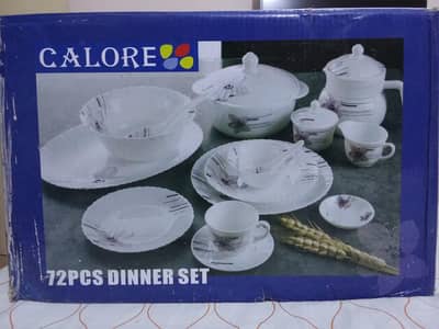 72 piece marble Dinner set brand new