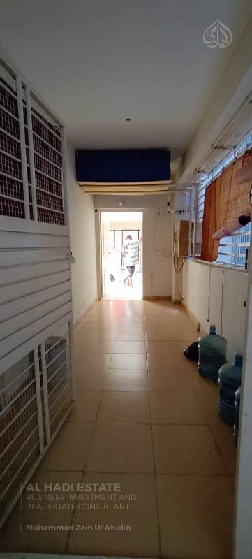 LEASE | CORNER | 2 BED DD