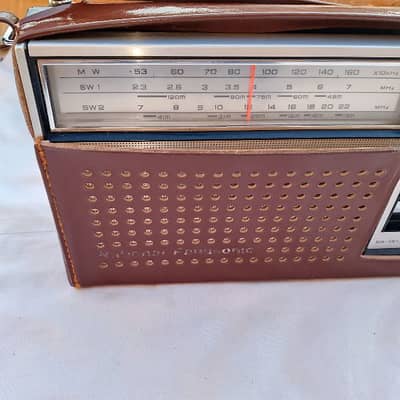 radio national Panasonic 3band 10/10 condition for sale